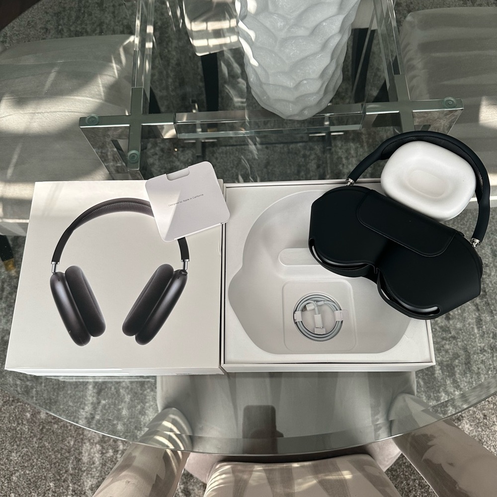 AirPods Max